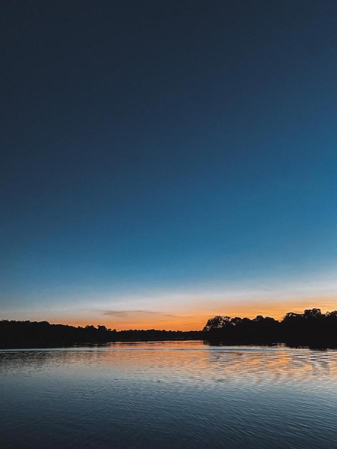 Amazon Arowana Lodge Careiro Bagian luar foto