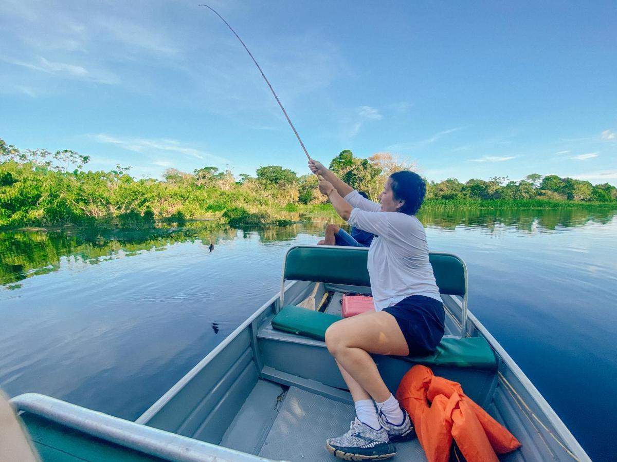 Amazon Arowana Lodge Careiro Bagian luar foto