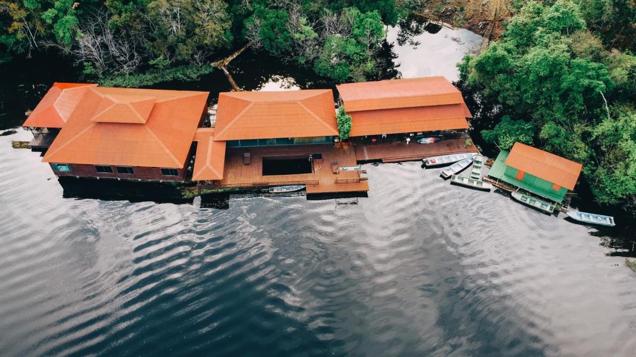 Amazon Arowana Lodge Careiro Bagian luar foto
