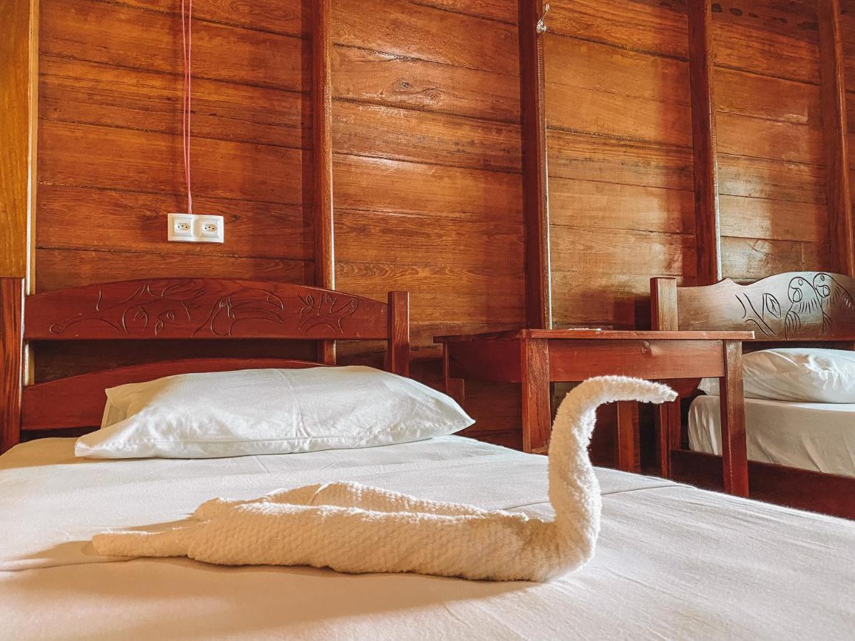 Amazon Arowana Lodge Careiro Bagian luar foto