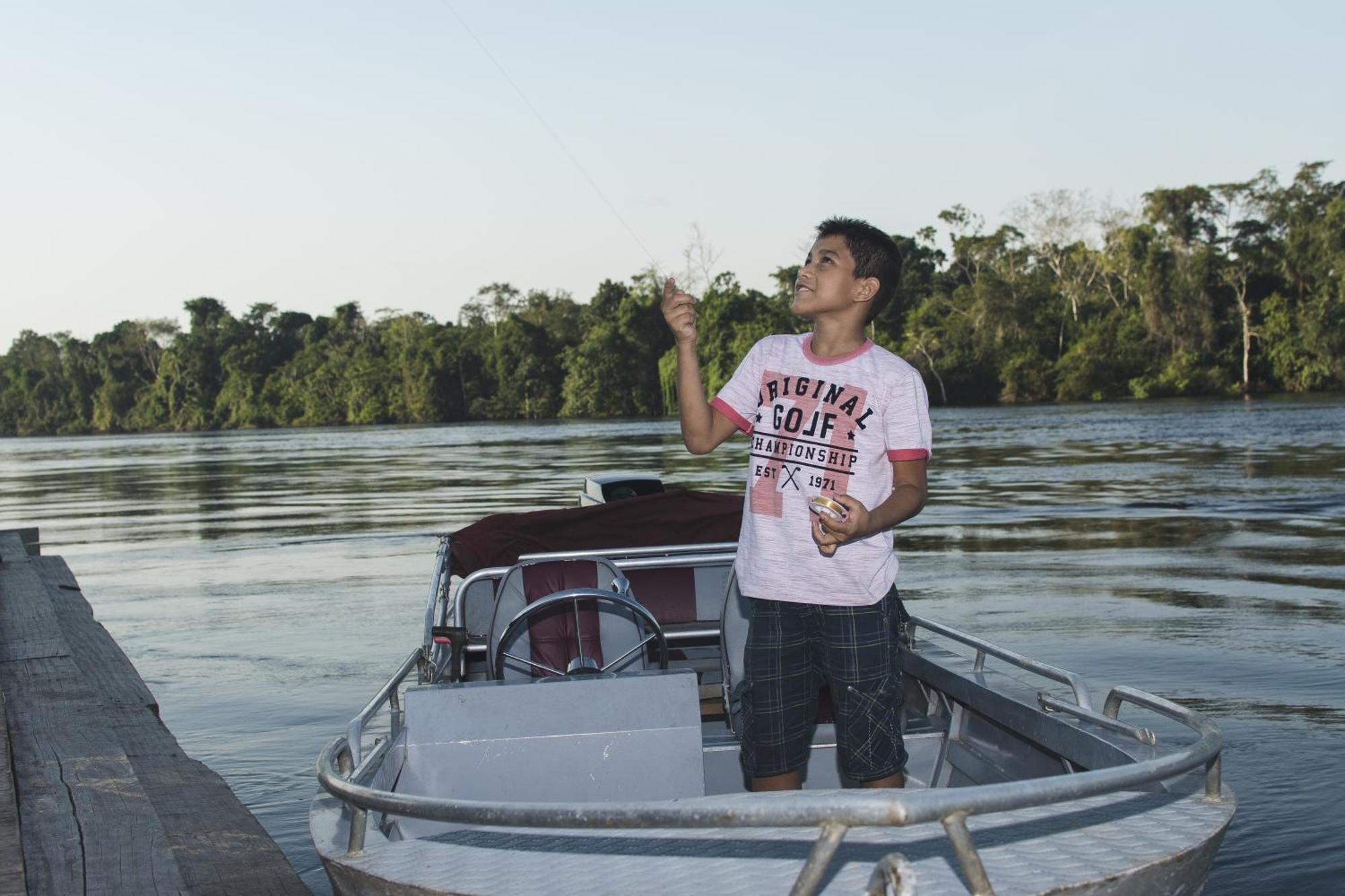 Amazon Arowana Lodge Careiro Bagian luar foto