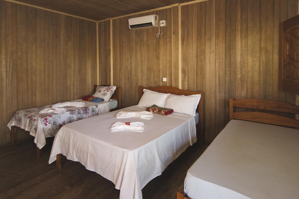Amazon Arowana Lodge Careiro Ruang foto