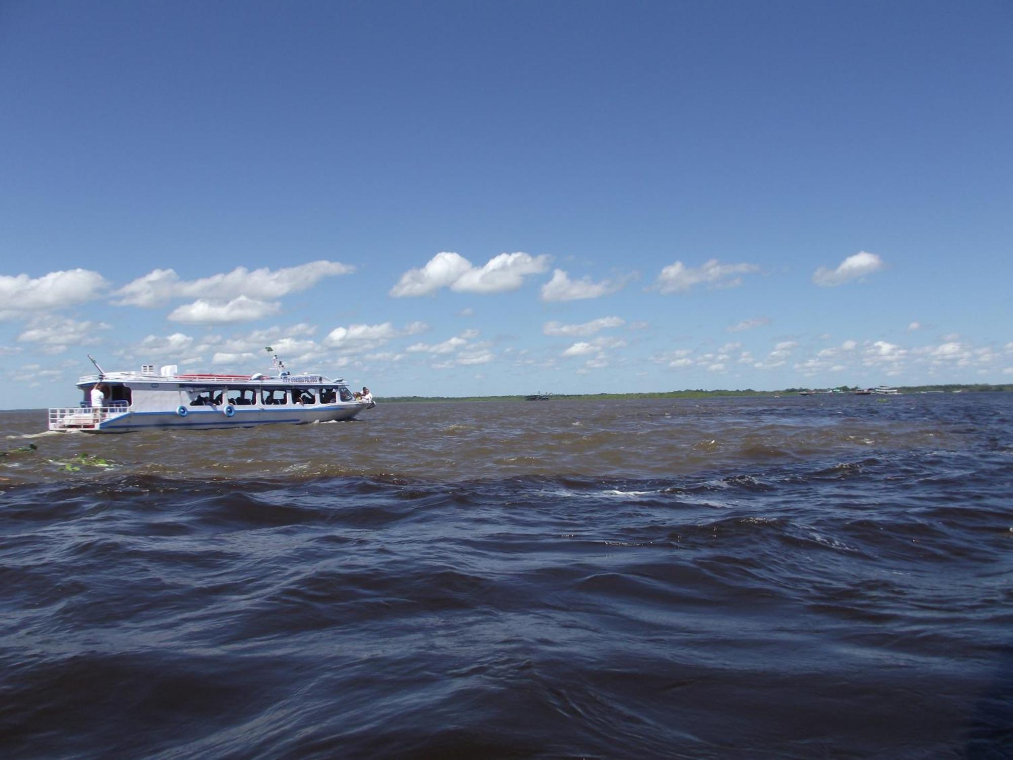 Amazon Arowana Lodge Careiro Bagian luar foto