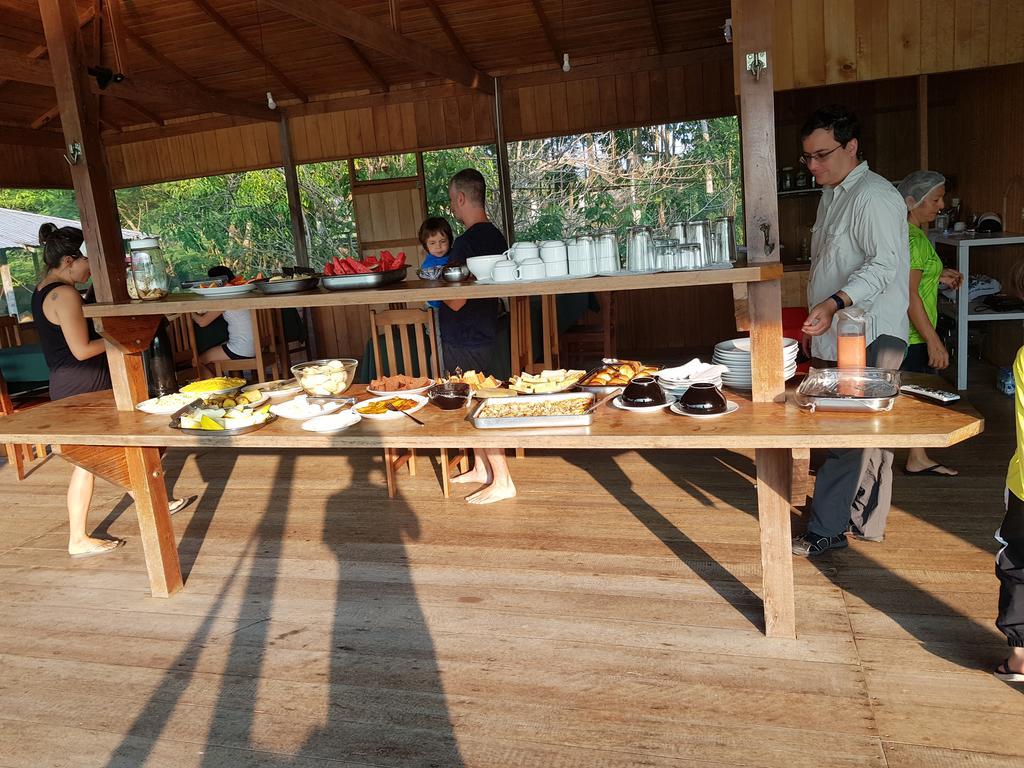 Amazon Arowana Lodge Careiro Bagian luar foto