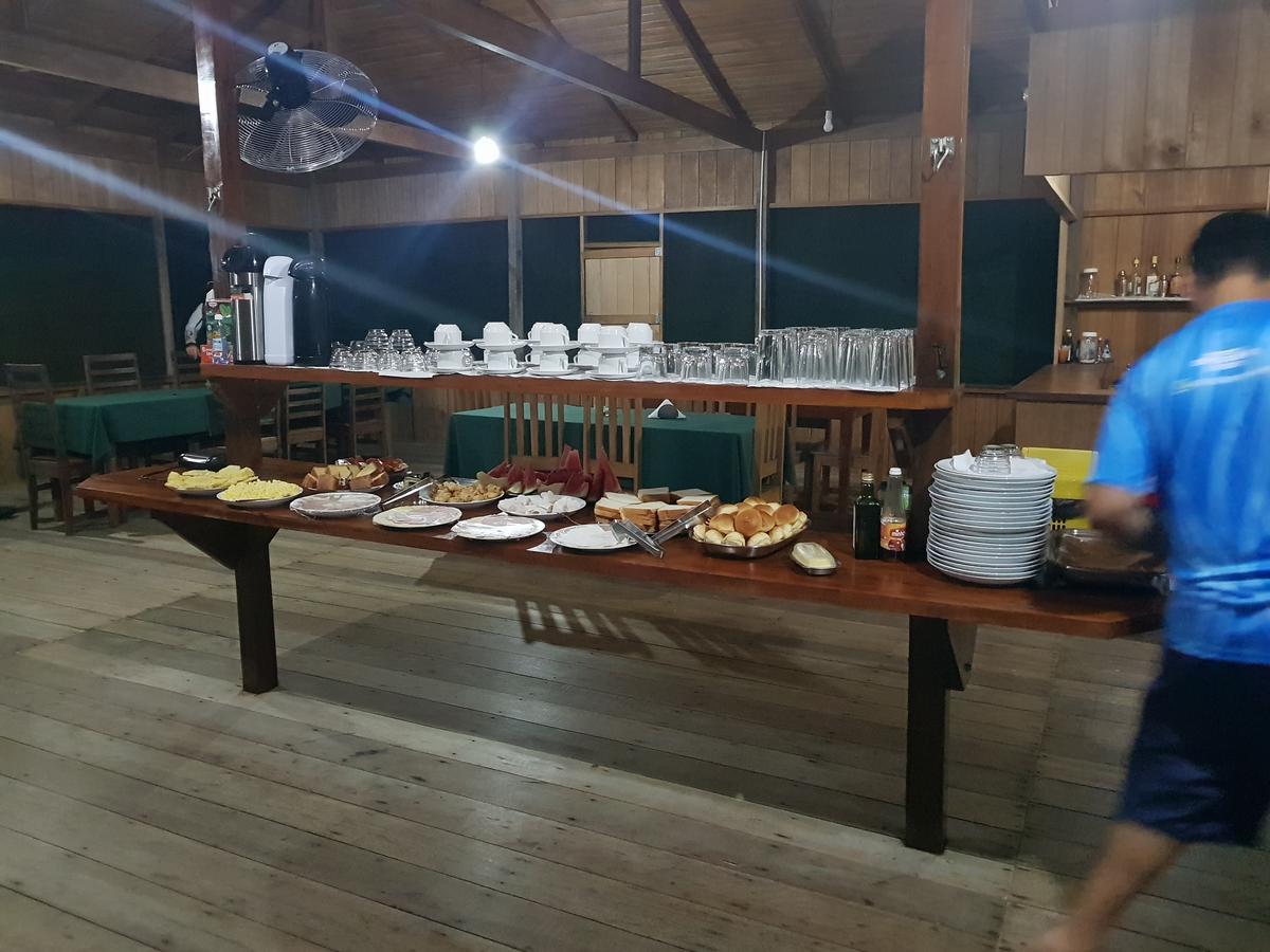 Amazon Arowana Lodge Careiro Bagian luar foto