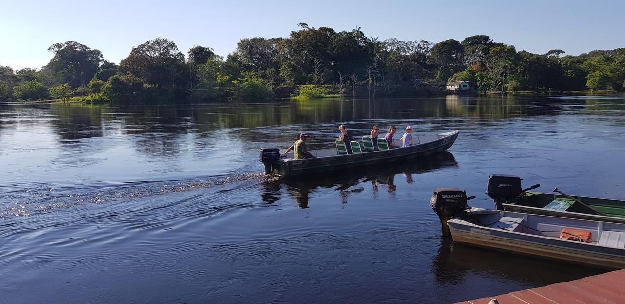 Amazon Arowana Lodge Careiro Bagian luar foto